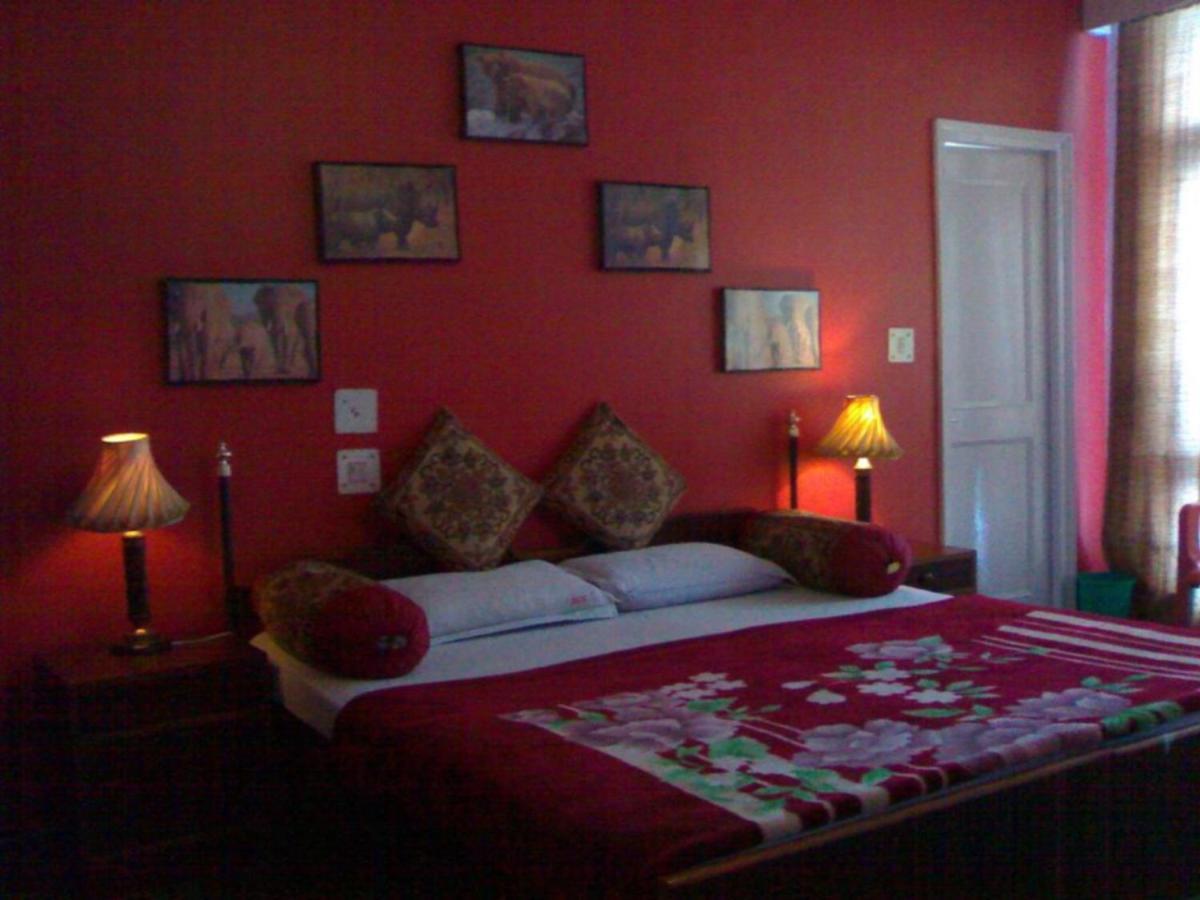 Goroomgo Ankur Lake View Mall Road Nainital - Prime Location With Luxury Room Ngoại thất bức ảnh